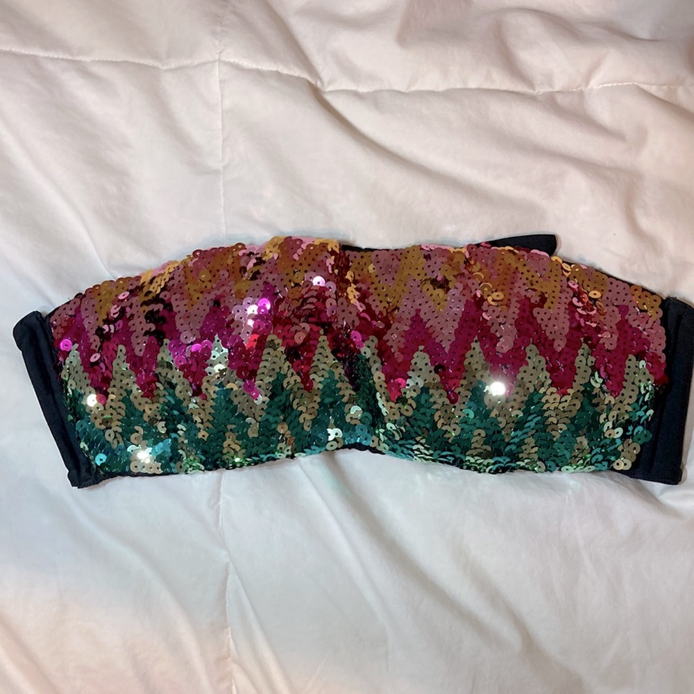 Multi color‎ sequin swim suit top.             Victoria Secret size Small